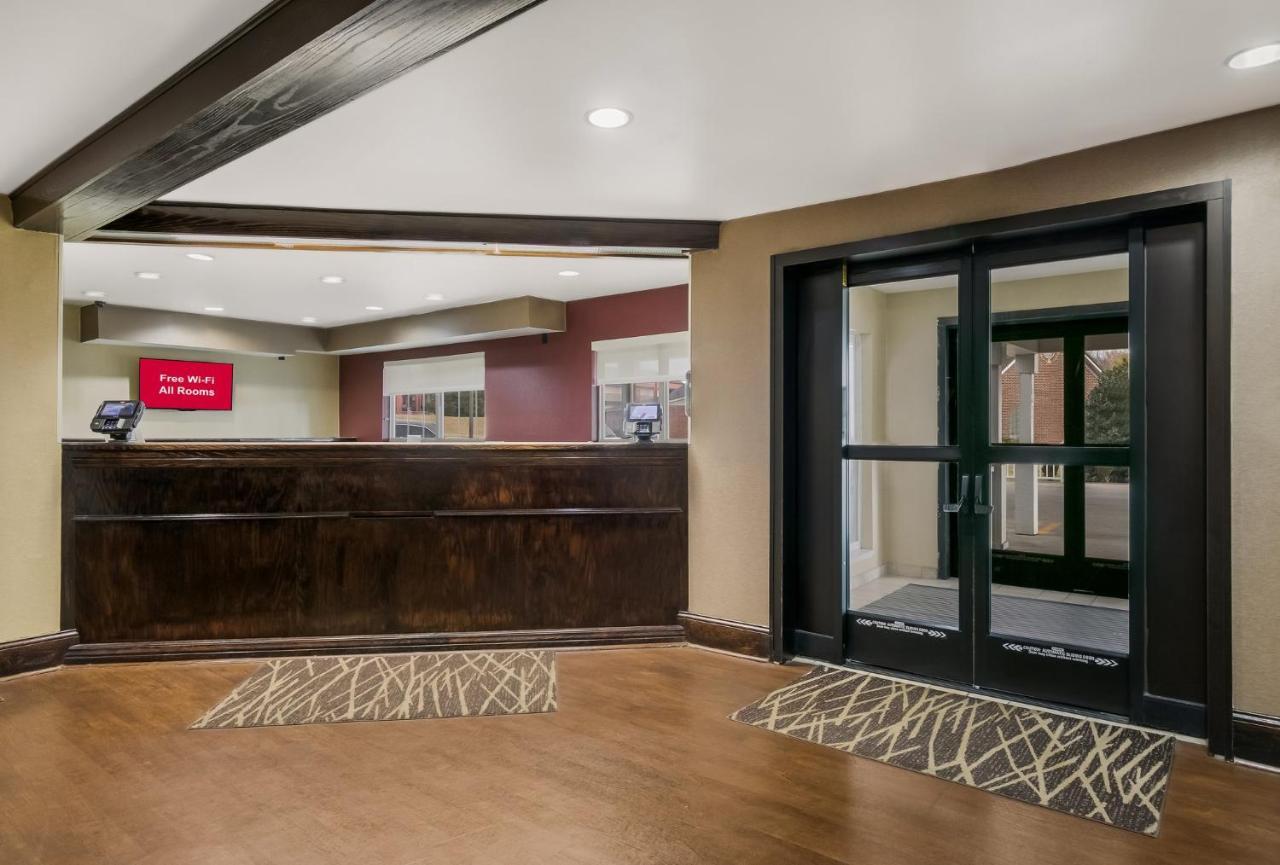 Red Roof Inn & Suites Knoxville East Dış mekan fotoğraf